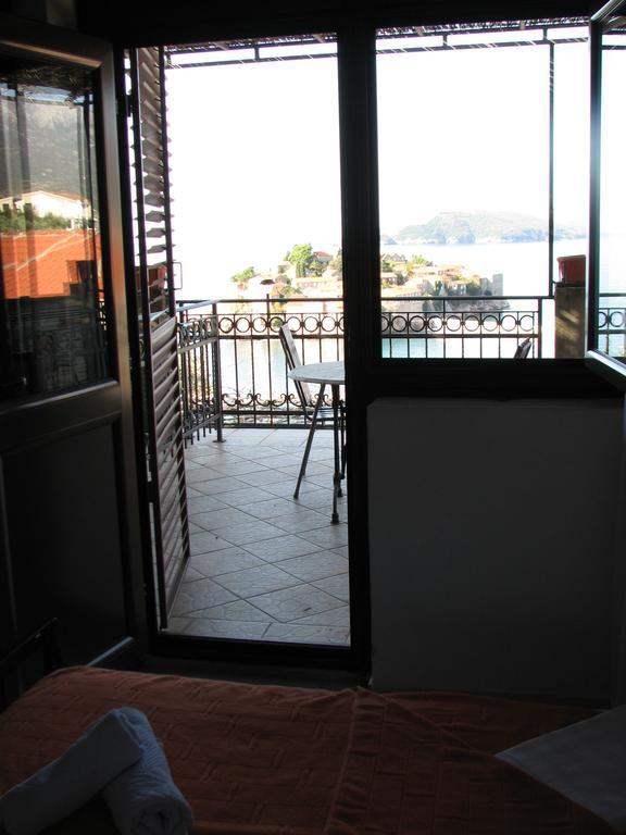 Guest House Ivo Jovanovic Sveti Stefan Phòng bức ảnh