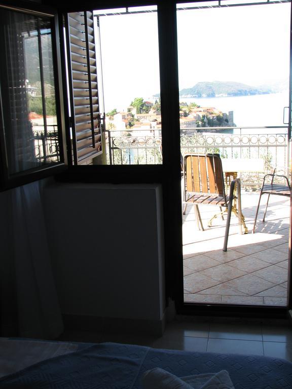 Guest House Ivo Jovanovic Sveti Stefan Phòng bức ảnh