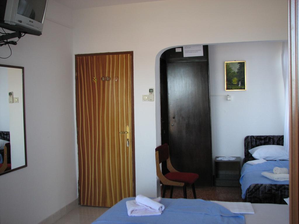 Guest House Ivo Jovanovic Sveti Stefan Phòng bức ảnh